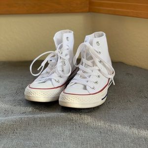 Chuck Taylor all star High top  Men’s 3 Women’s 5